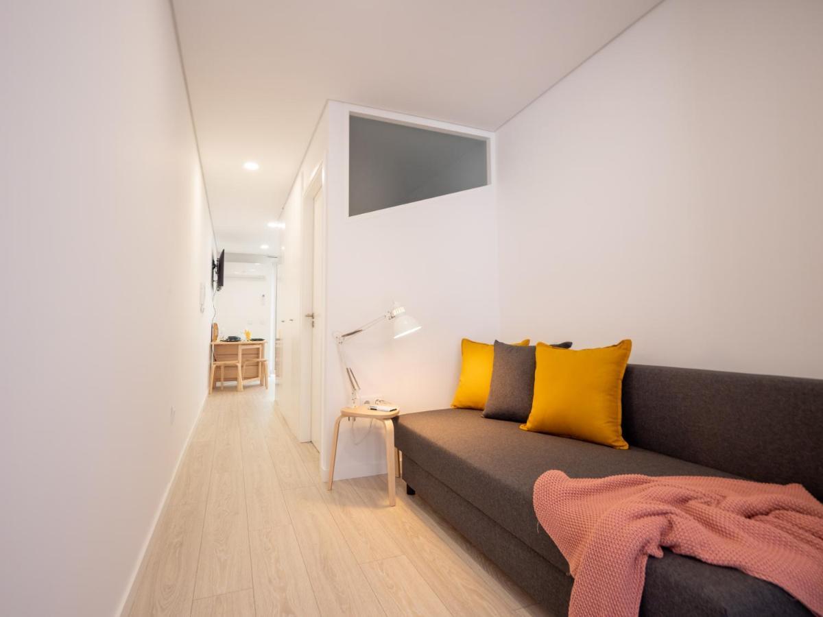 Coxim - Com Pátio Em Pleno Coração De Apartamento